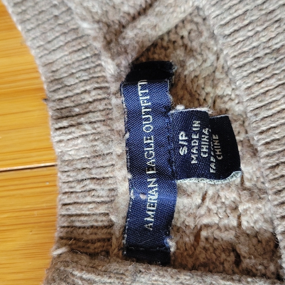 Knit sweater - Picture 2 of 2